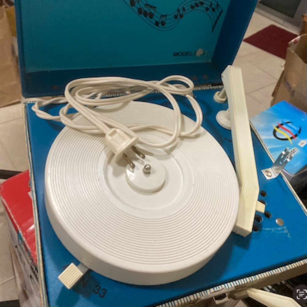 Vintage De-jay Swinger Record Player